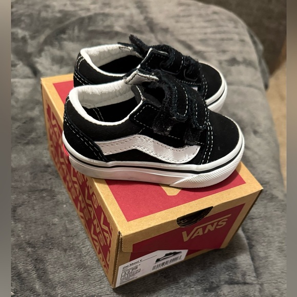 Toddler Vans - Picture 4 of 6